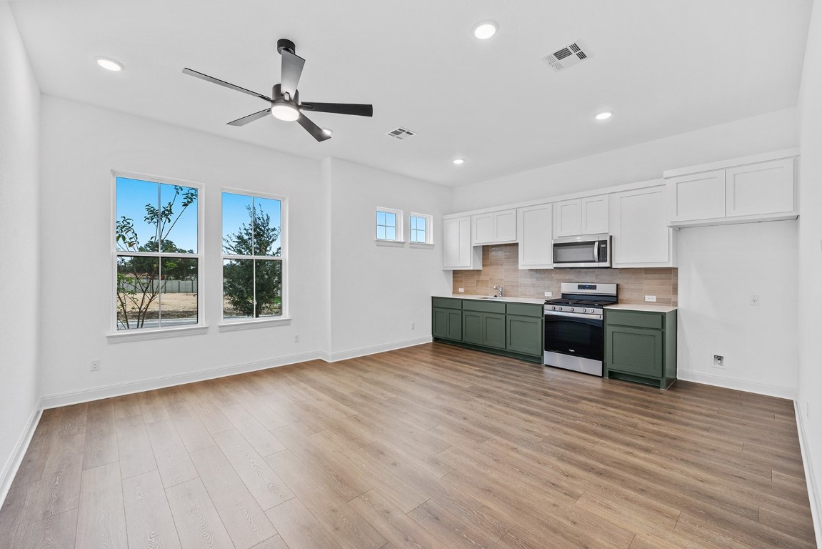 2000 Crimson Sunset Drive Georgetown, TX 78628 - Photo 9 of 34