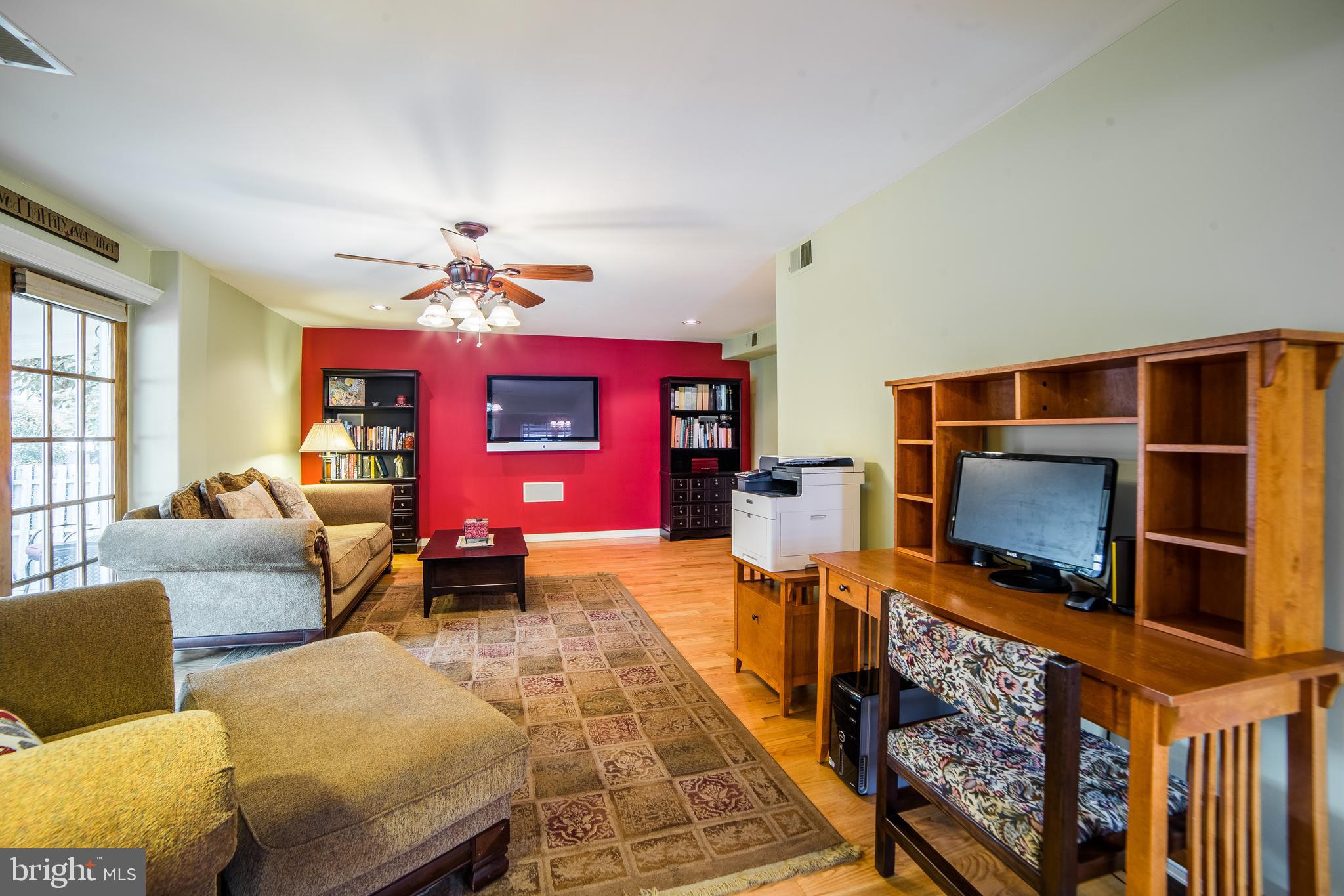 653 Andrew Road Springfield, PA 19064 - Photo 24 of 54 Entertain w/surround sound 2-zone system
