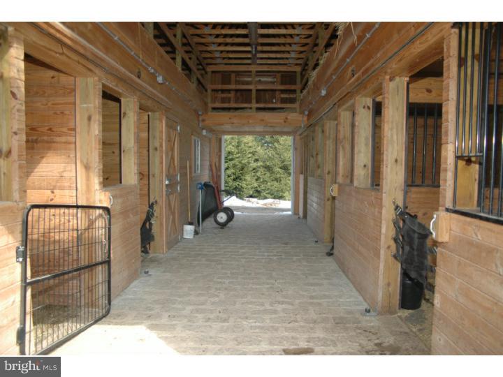 7 Back Brook Road Ringoes, NJ 08551 - Photo 19 of 19 Barn