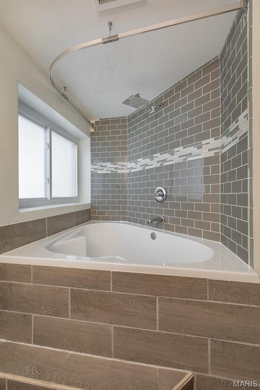 2364 Seminary Road Brighton, IL 62012 - Photo 7 of 57
