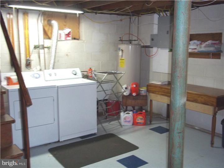 128 New Road Horsham, PA 19044 - Photo 12 of 14 Laundry Room