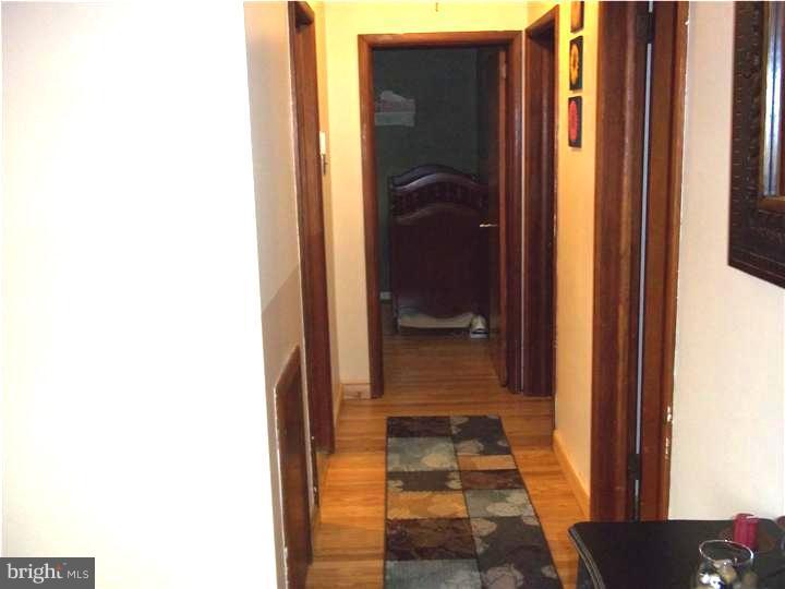 128 New Road Horsham, PA 19044 - Photo 6 of 14 Hallway