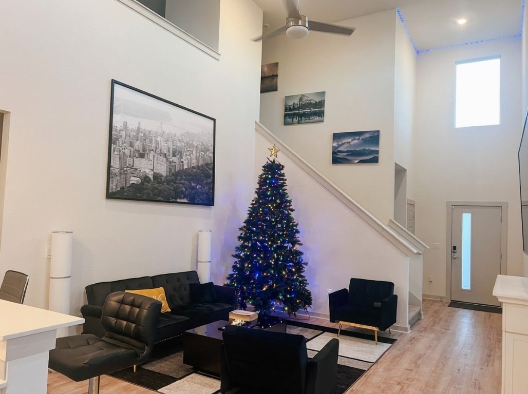 7515 Traylor Cove Austin, TX 78724 - Photo 4 of 13 a living room with furniture and a fireplace