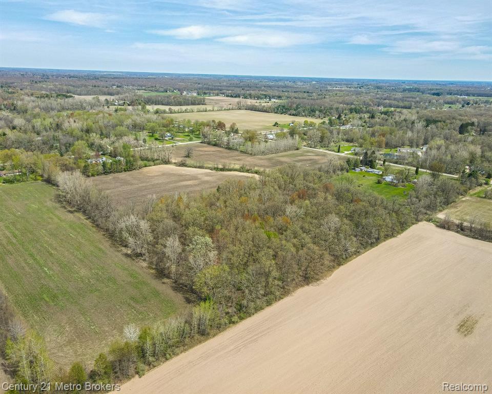 13423 Duffield Road Montrose, MI 48457 - Photo 5 of 11