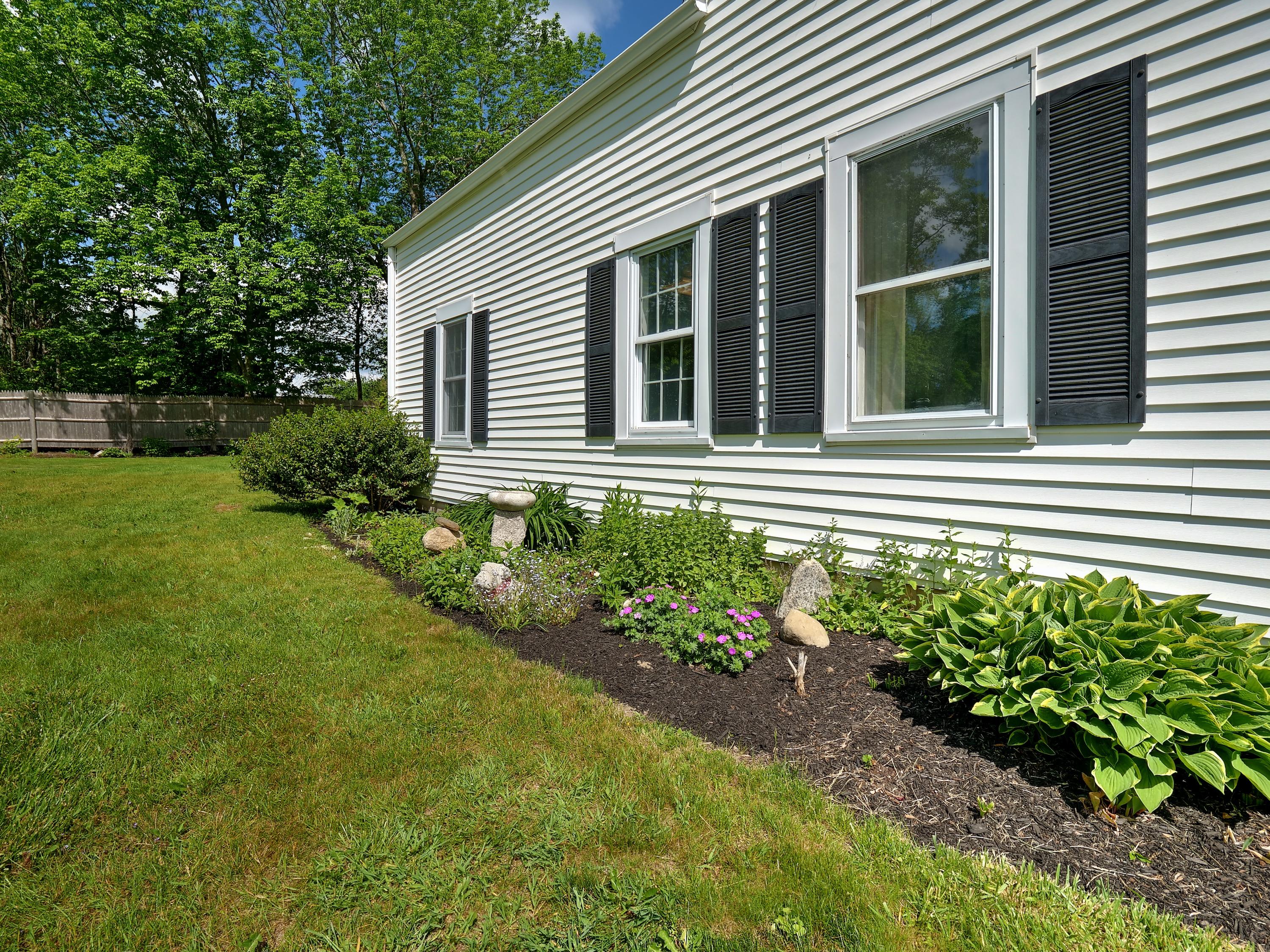 72 Western Road Warren, ME 04864 - Photo 8 of 48 P1188312_3_4_5_6_7_8_Optimizer