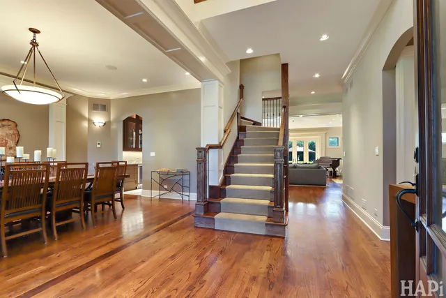 $3,275,000 | 1425 Lee Road, Northbrook, IL 60062