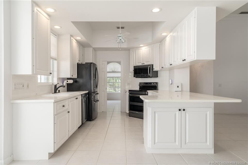 1554 Southwest Balmoral Trace Stuart, FL 34997 - Photo 8 of 43