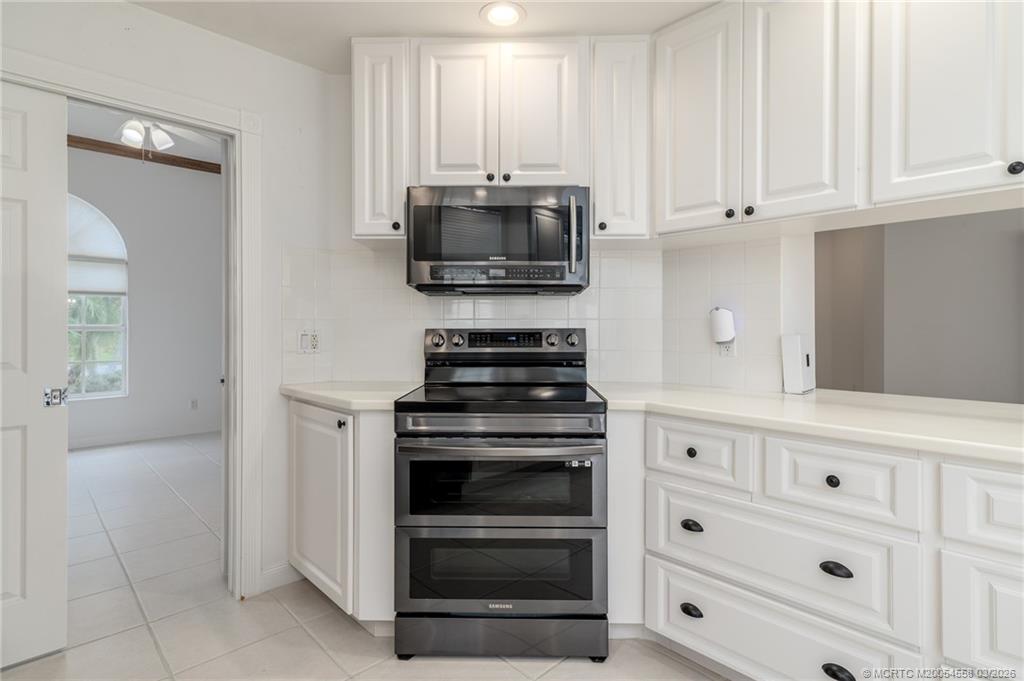 1554 Southwest Balmoral Trace Stuart, FL 34997 - Photo 9 of 43