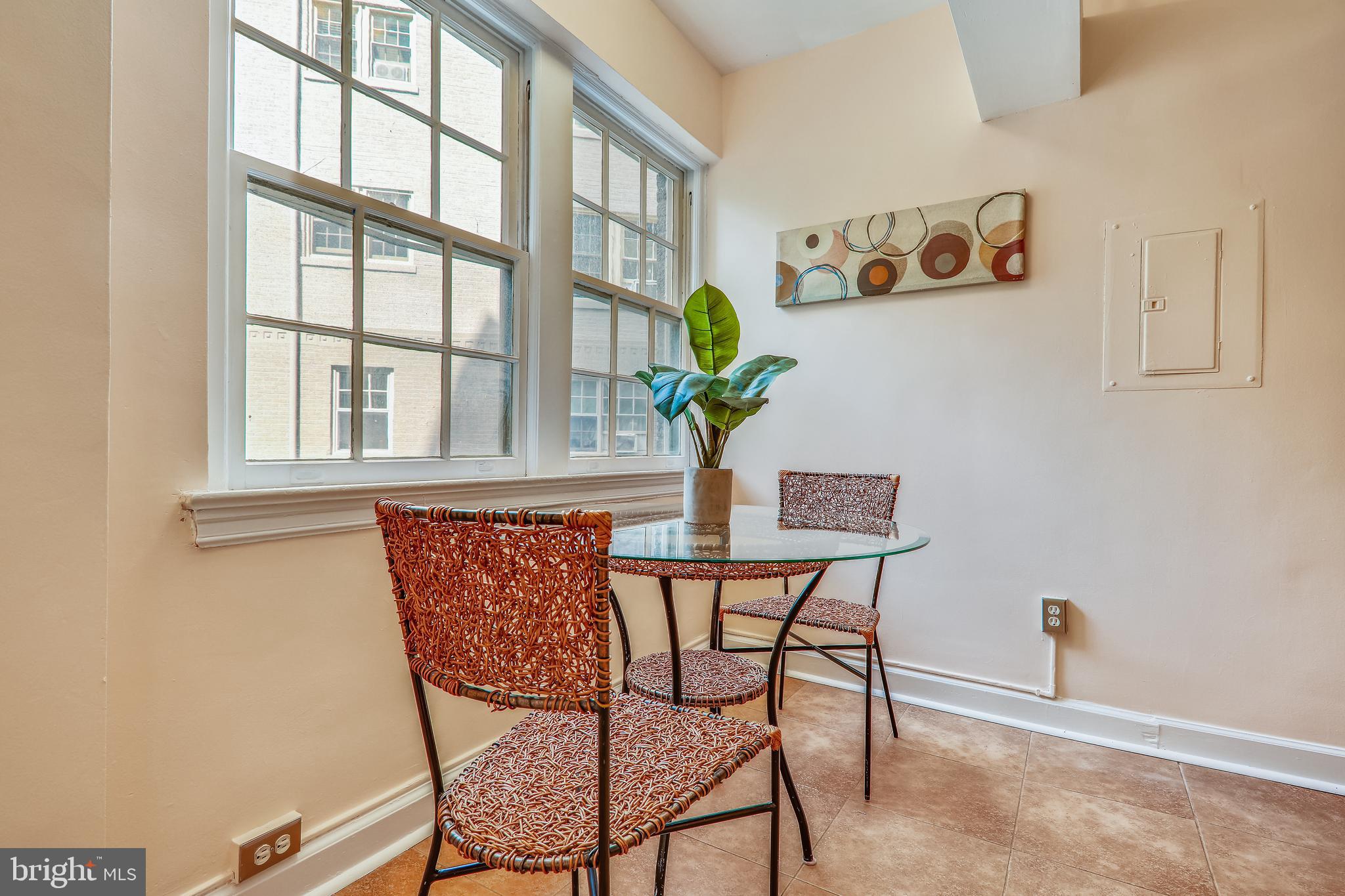 2737 Devonshire Place Northwest, Unit D Washington, DC 20008 - Photo 11 of 72