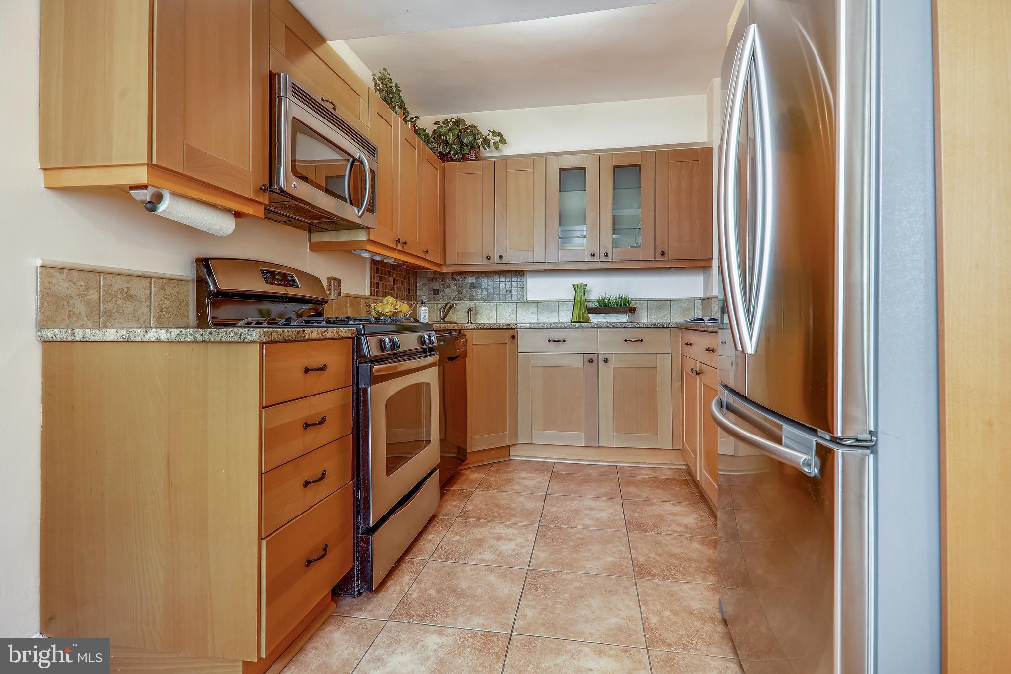 2737 Devonshire Place Northwest, Unit D Washington, DC 20008 - Photo 15 of 72