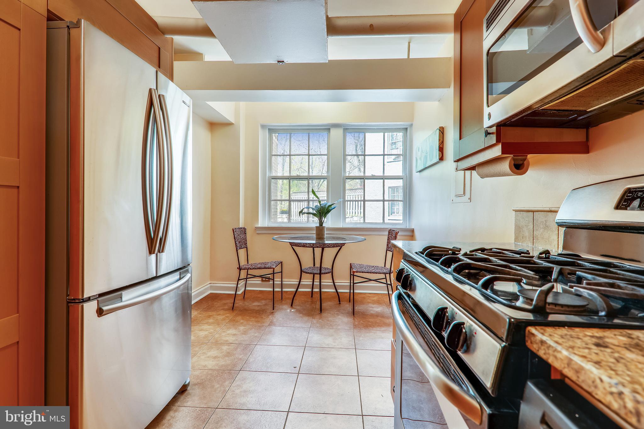 2737 Devonshire Place Northwest, Unit D Washington, DC 20008 - Photo 17 of 72