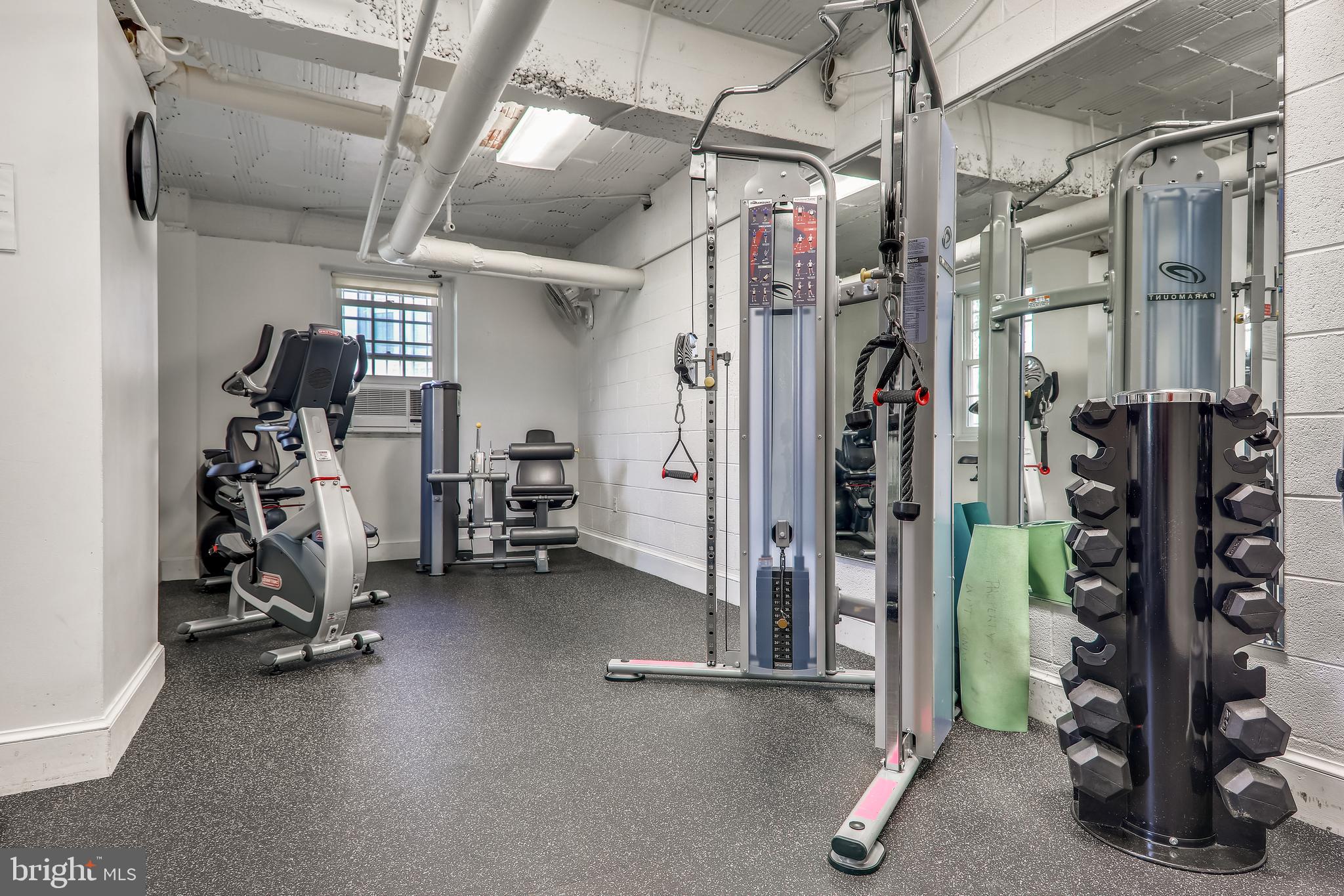 2737 Devonshire Place Northwest, Unit D Washington, DC 20008 - Photo 29 of 72