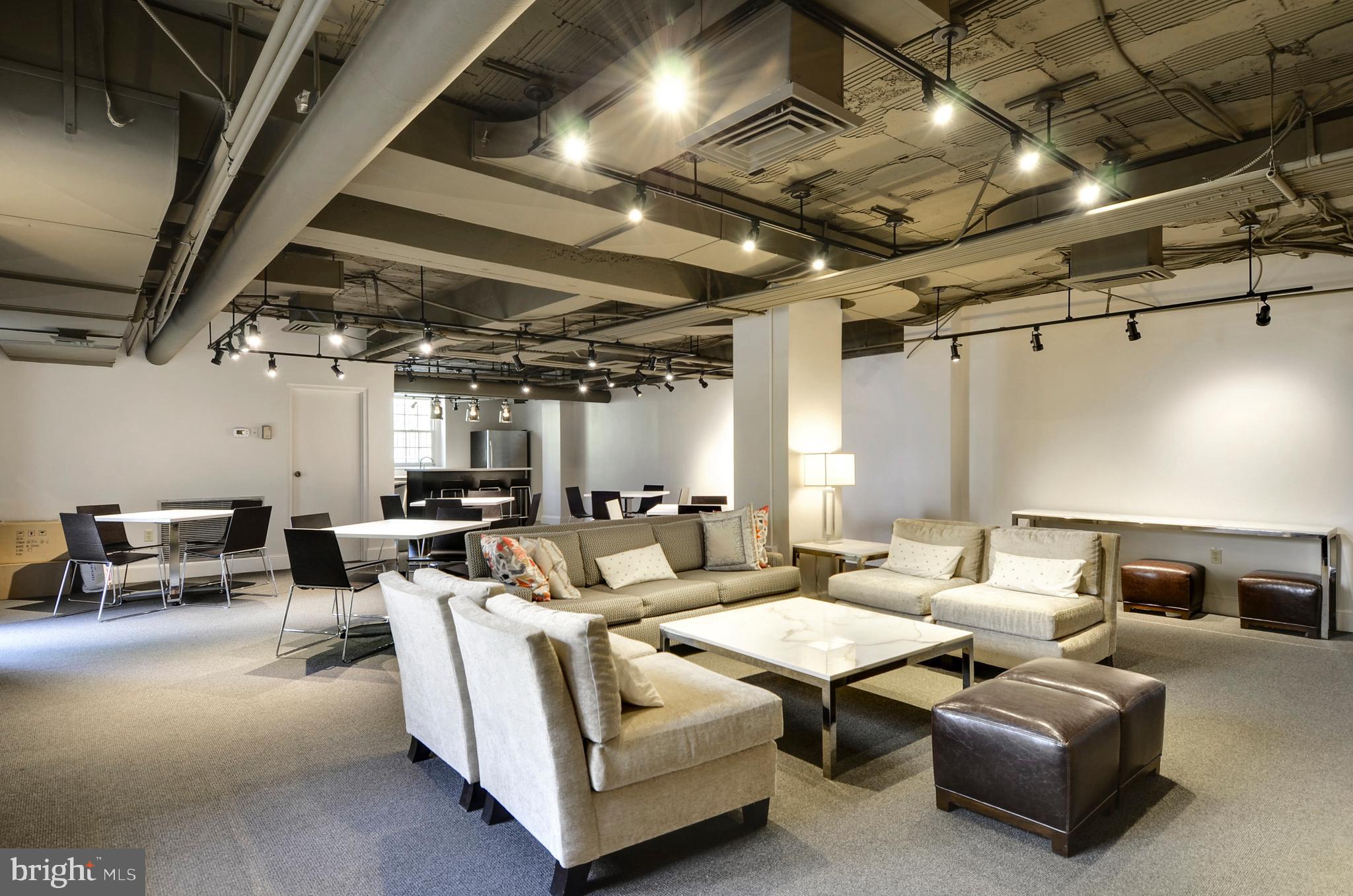 2737 Devonshire Place Northwest, Unit D Washington, DC 20008 - Photo 40 of 72