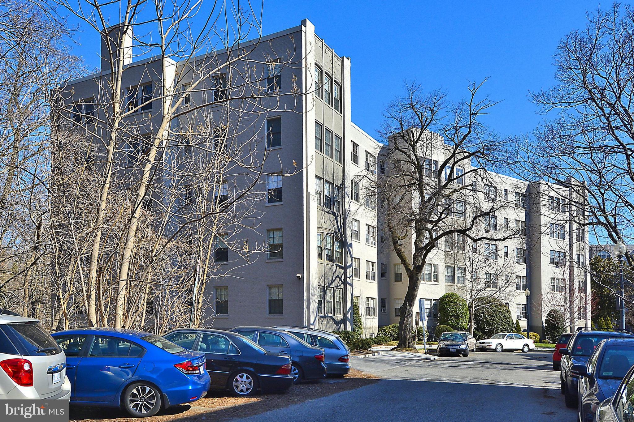 2737 Devonshire Place Northwest, Unit D Washington, DC 20008 - Photo 5 of 72