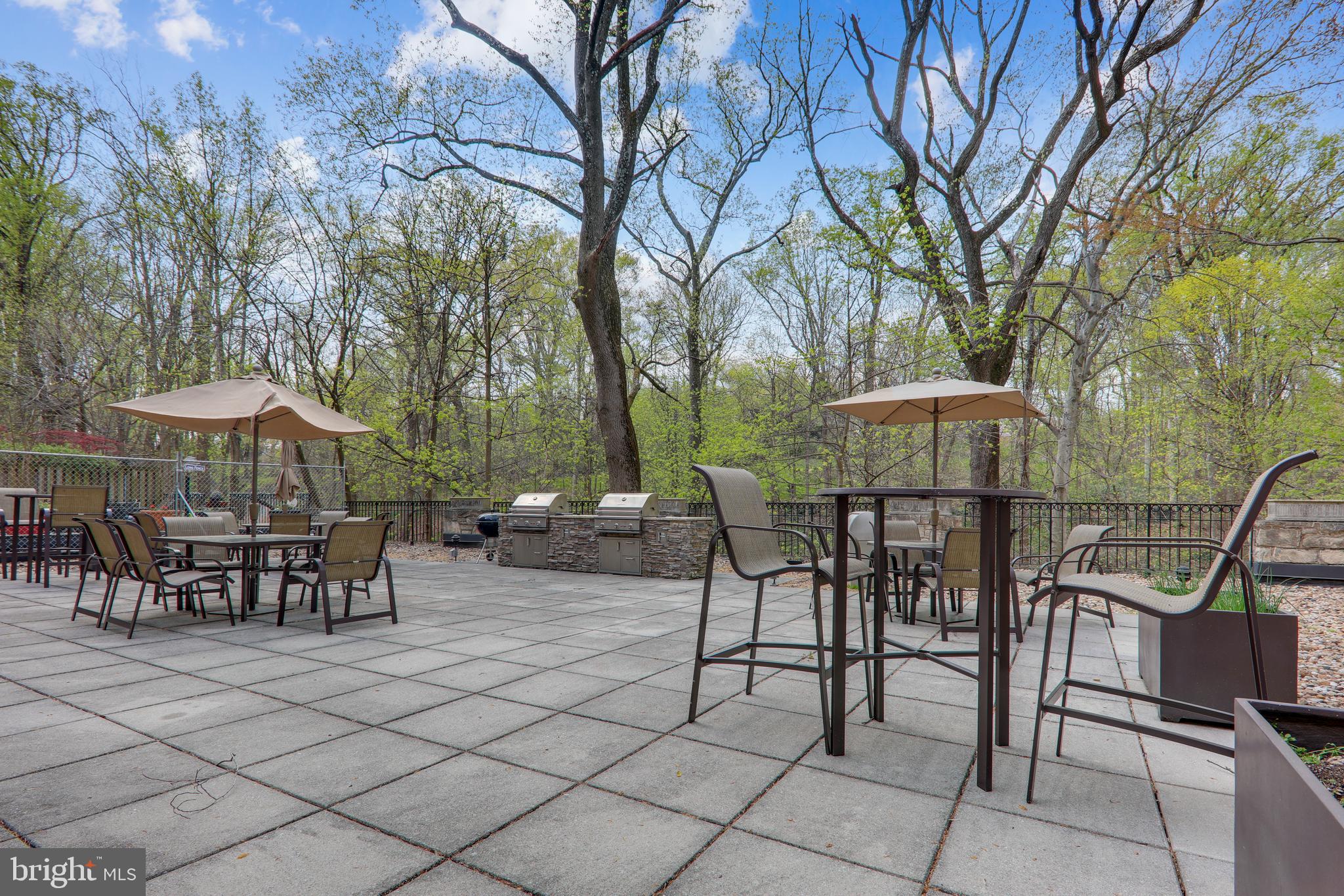 2737 Devonshire Place Northwest, Unit D Washington, DC 20008 - Photo 48 of 72