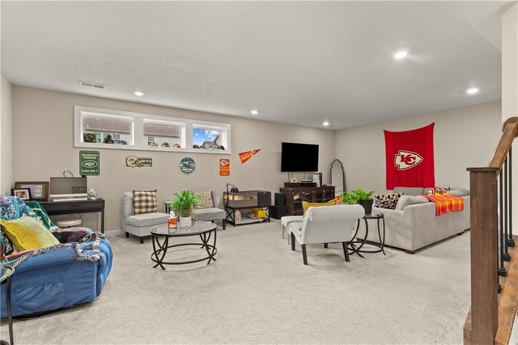 520 Southeast David Road Lee's Summit, MO 64082 - Photo 35 of 44 Gallery Image 35