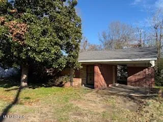 $60,000 | 607 Miller Avenue, Greenwood, MS 38930
