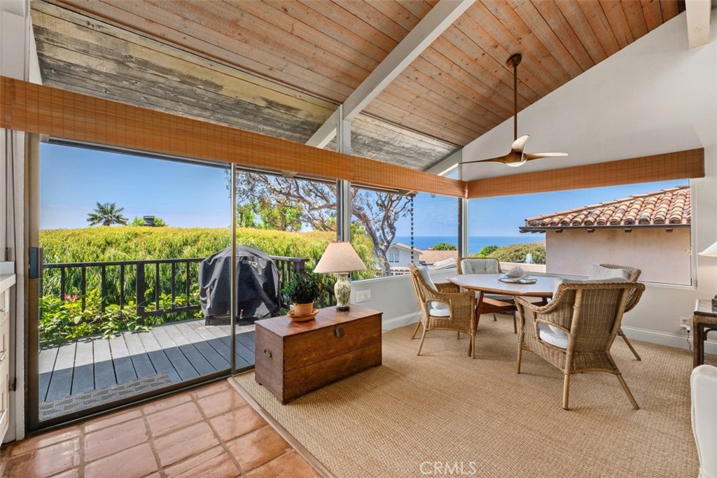 2 North Alta Mira Road Laguna Beach, CA 92651 - Photo 17 of 54