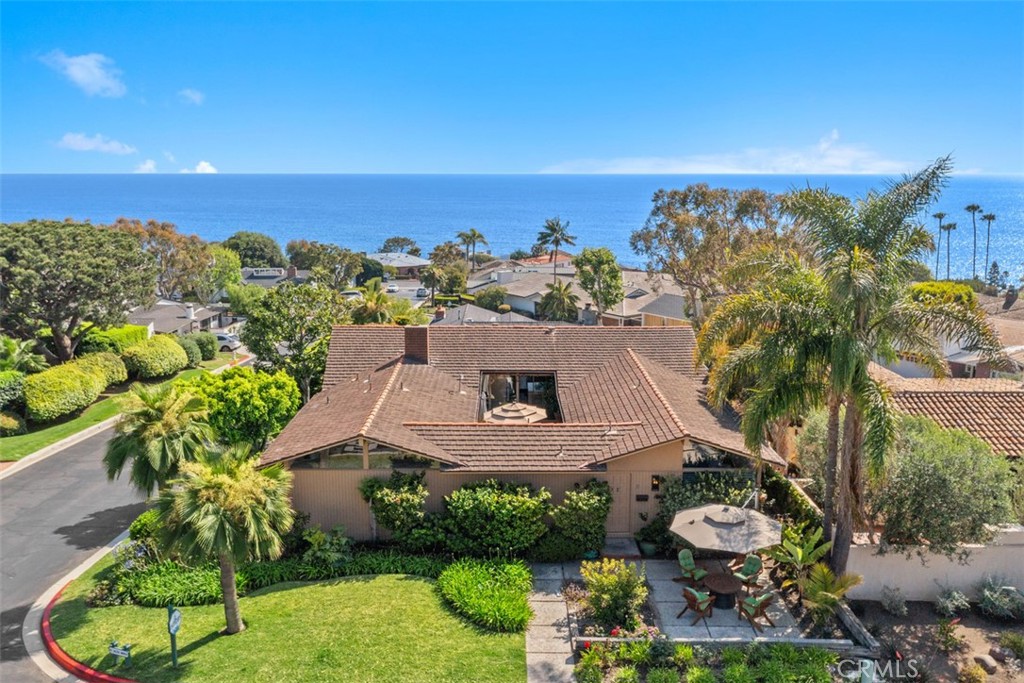 2 North Alta Mira Road Laguna Beach, CA 92651 - Photo 35 of 54