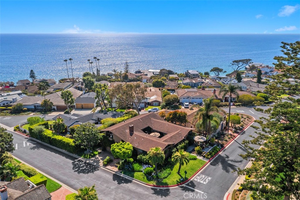 2 North Alta Mira Road Laguna Beach, CA 92651 - Photo 39 of 54