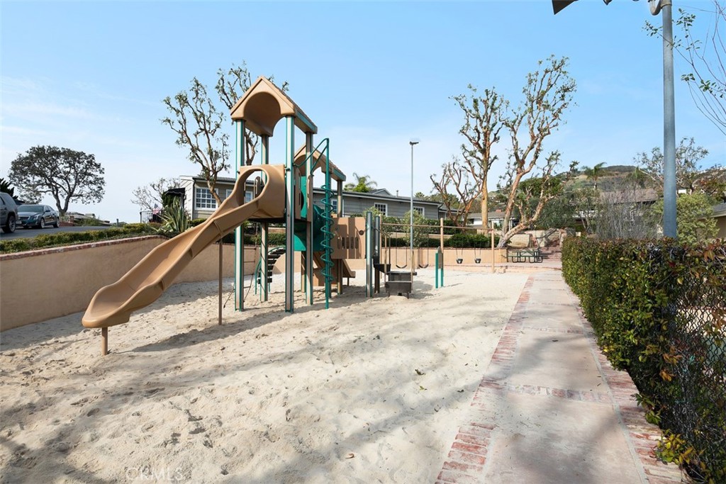 2 North Alta Mira Road Laguna Beach, CA 92651 - Photo 43 of 54