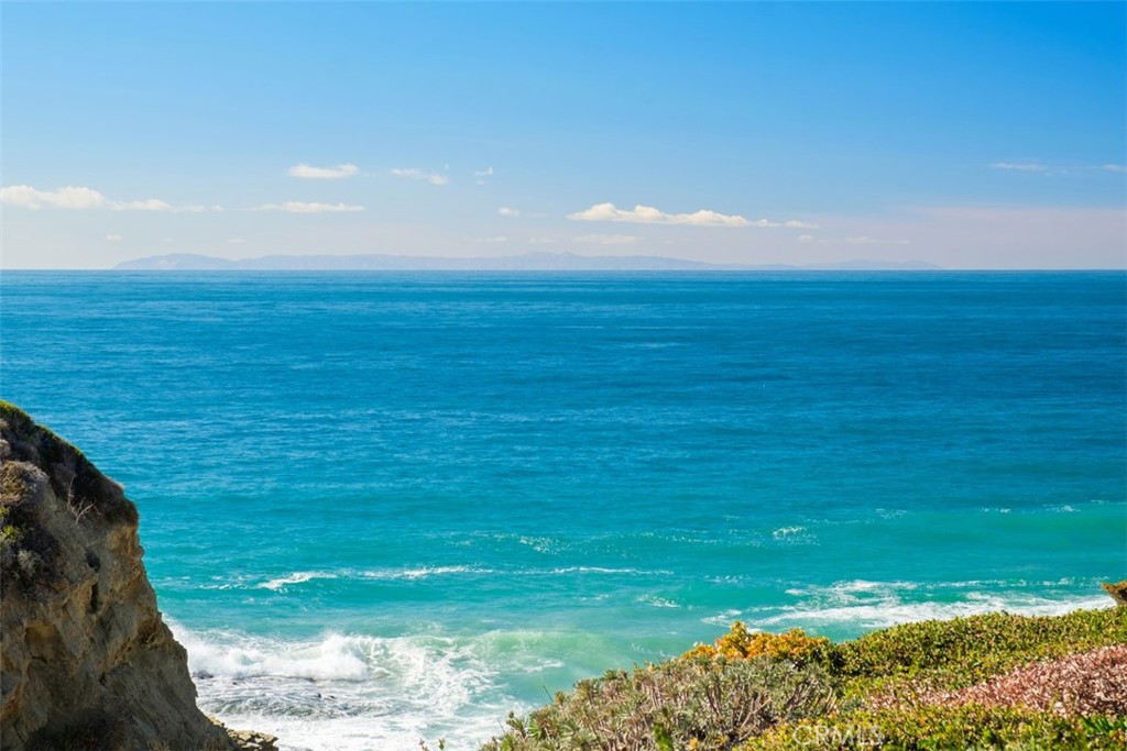 2 North Alta Mira Road Laguna Beach, CA 92651 - Photo 46 of 54