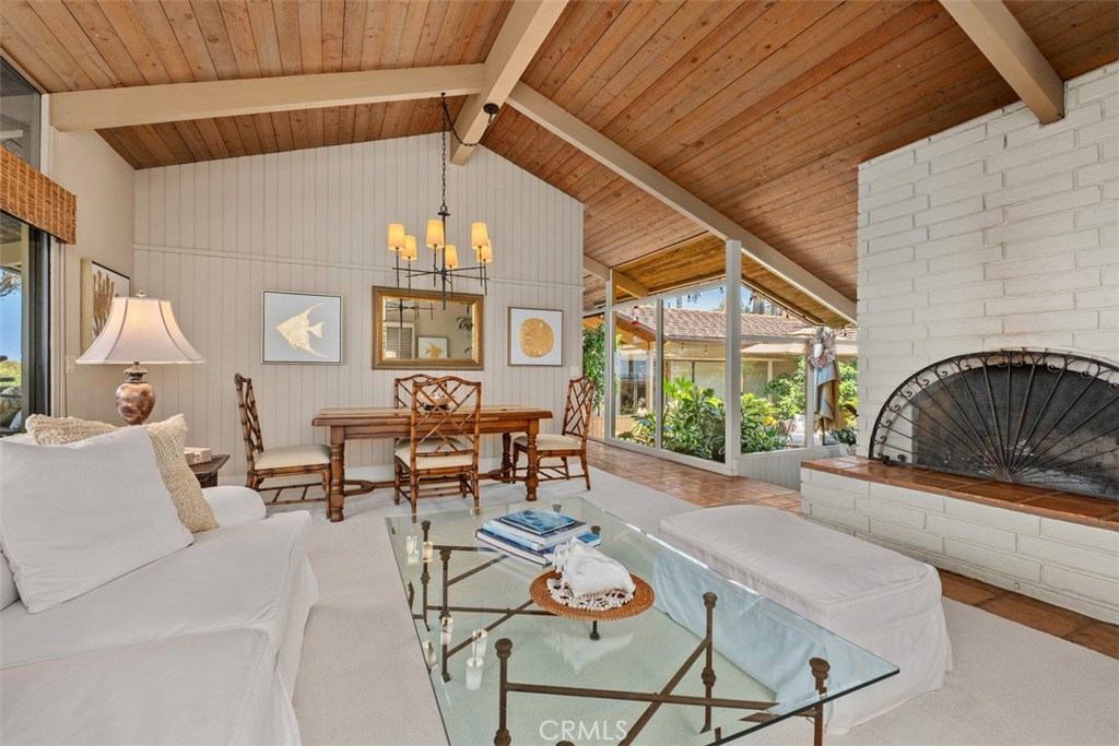 2 North Alta Mira Road Laguna Beach, CA 92651 - Photo 10 of 54