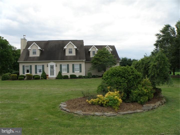 6254 Locust Road Bath, PA 18014 - Photo 1 of 22 Gallery Image 1