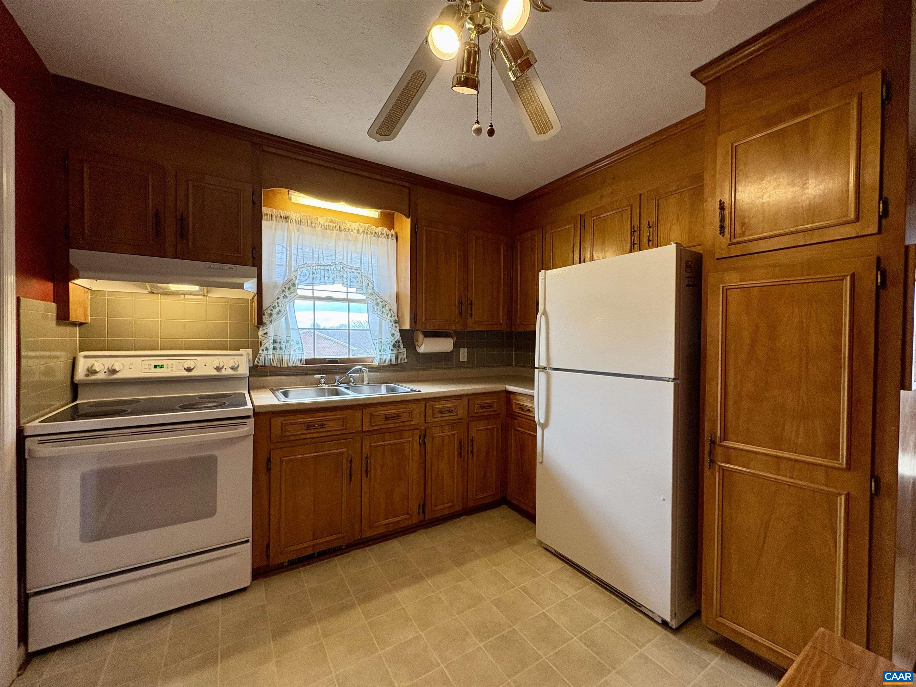 111 Partridge Place Madison Heights, VA 24572 - Photo 11 of 31