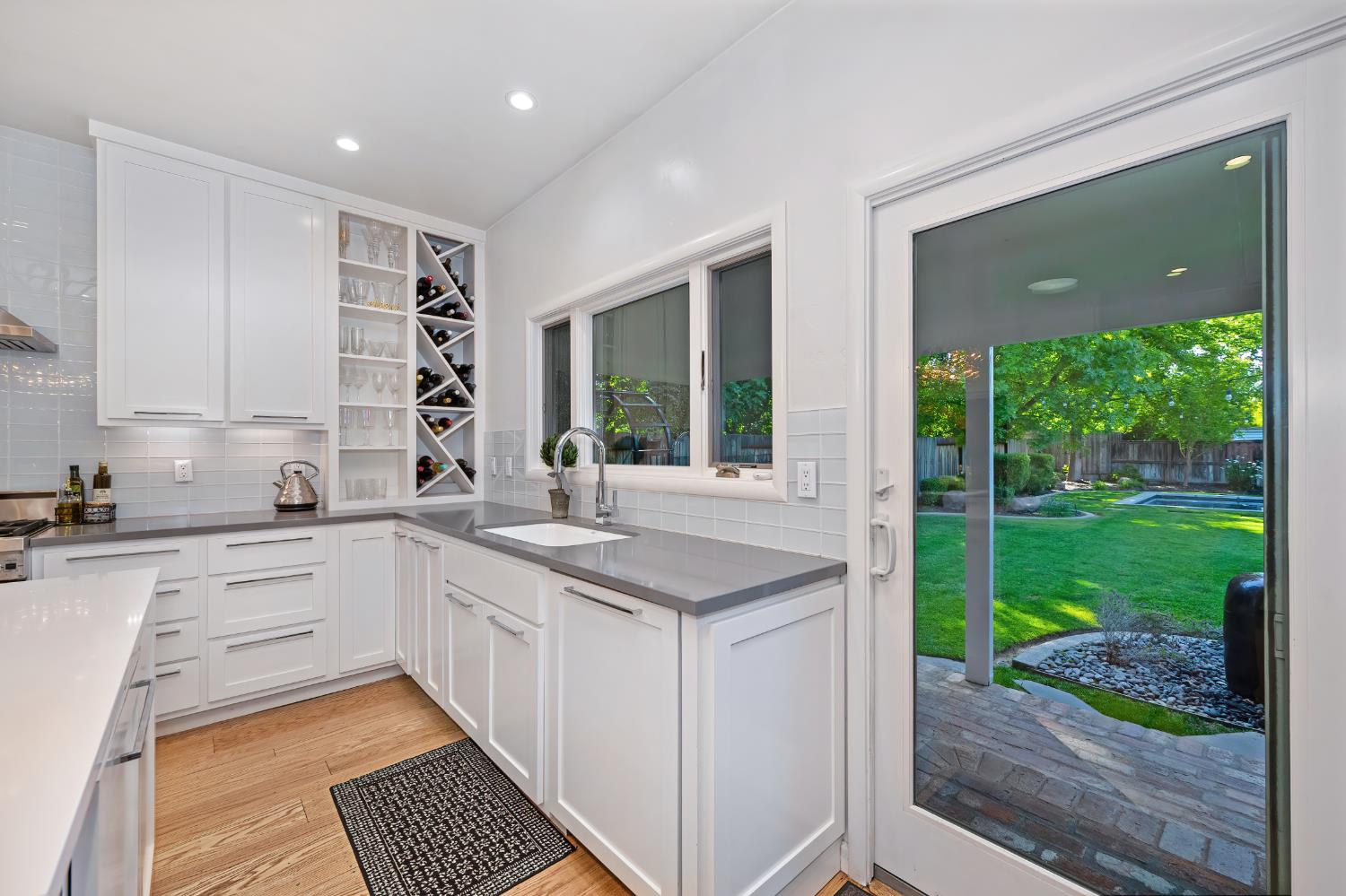 3852 El Ricon Way Sacramento, CA 95864 - Photo 19 of 71