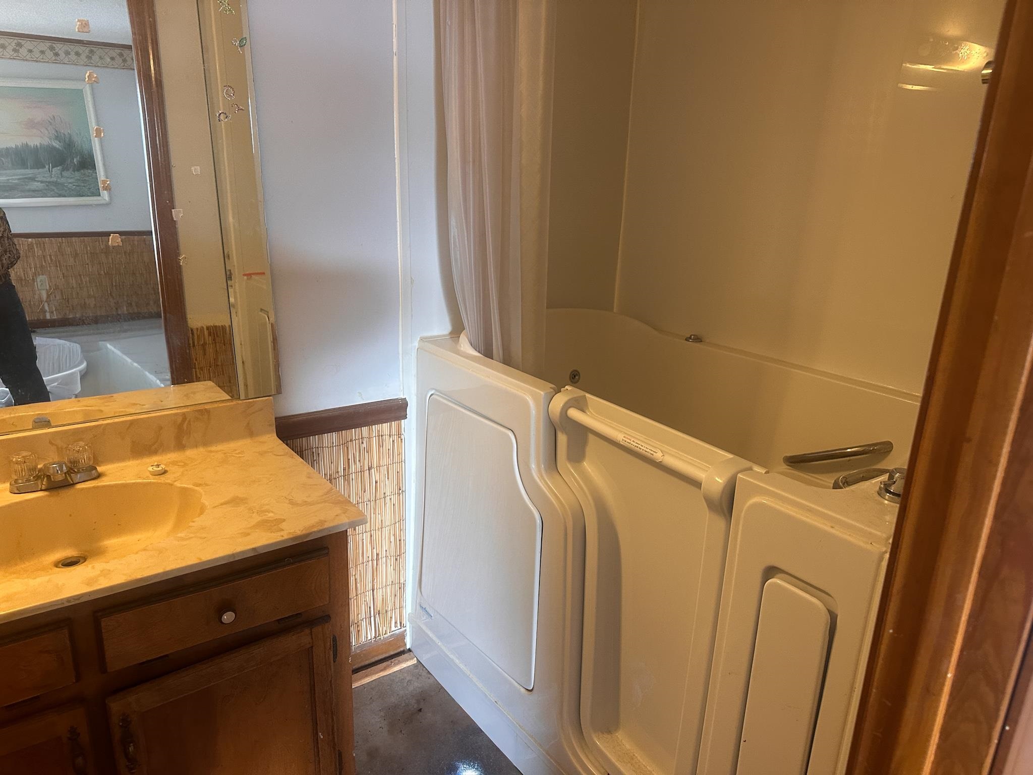 605 Jr Drive Covington, TN 38019 - Photo 12 of 21 Full bath featuring vanity and shower / bath combo with shower curtain