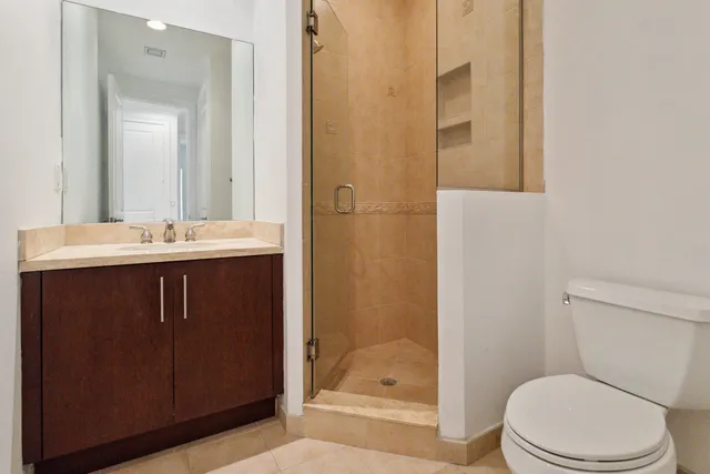 $4,750 | 12 Southeast 1st Avenue, Unit 202, Delray Beach, FL 33444