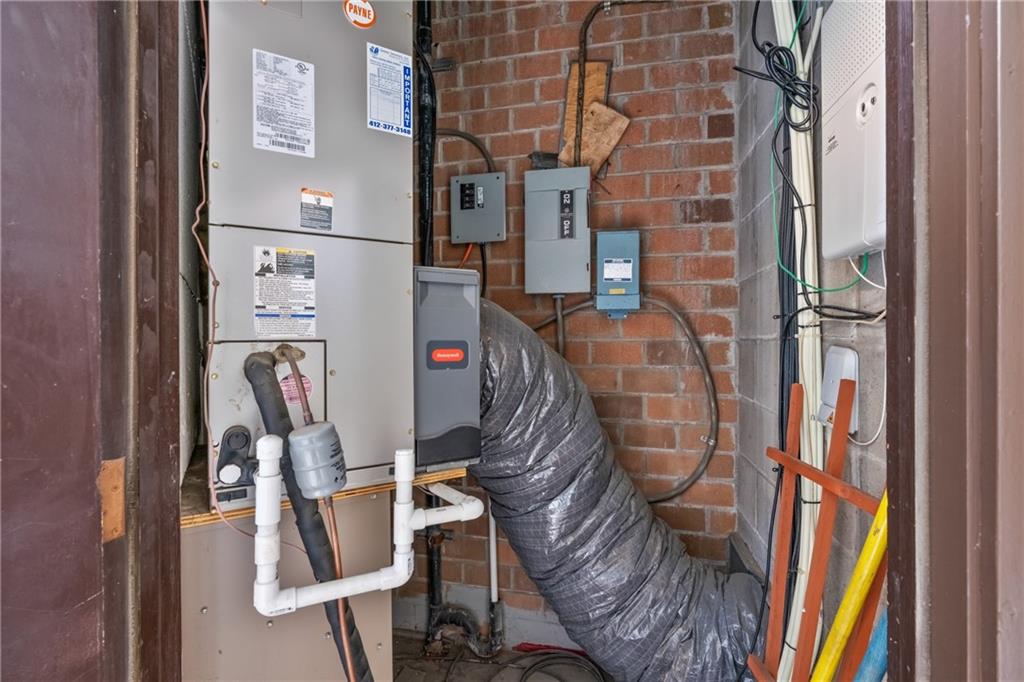 5600 Munhall Road, Unit 203 Pittsburgh, PA 15217 - Photo 24 of 31