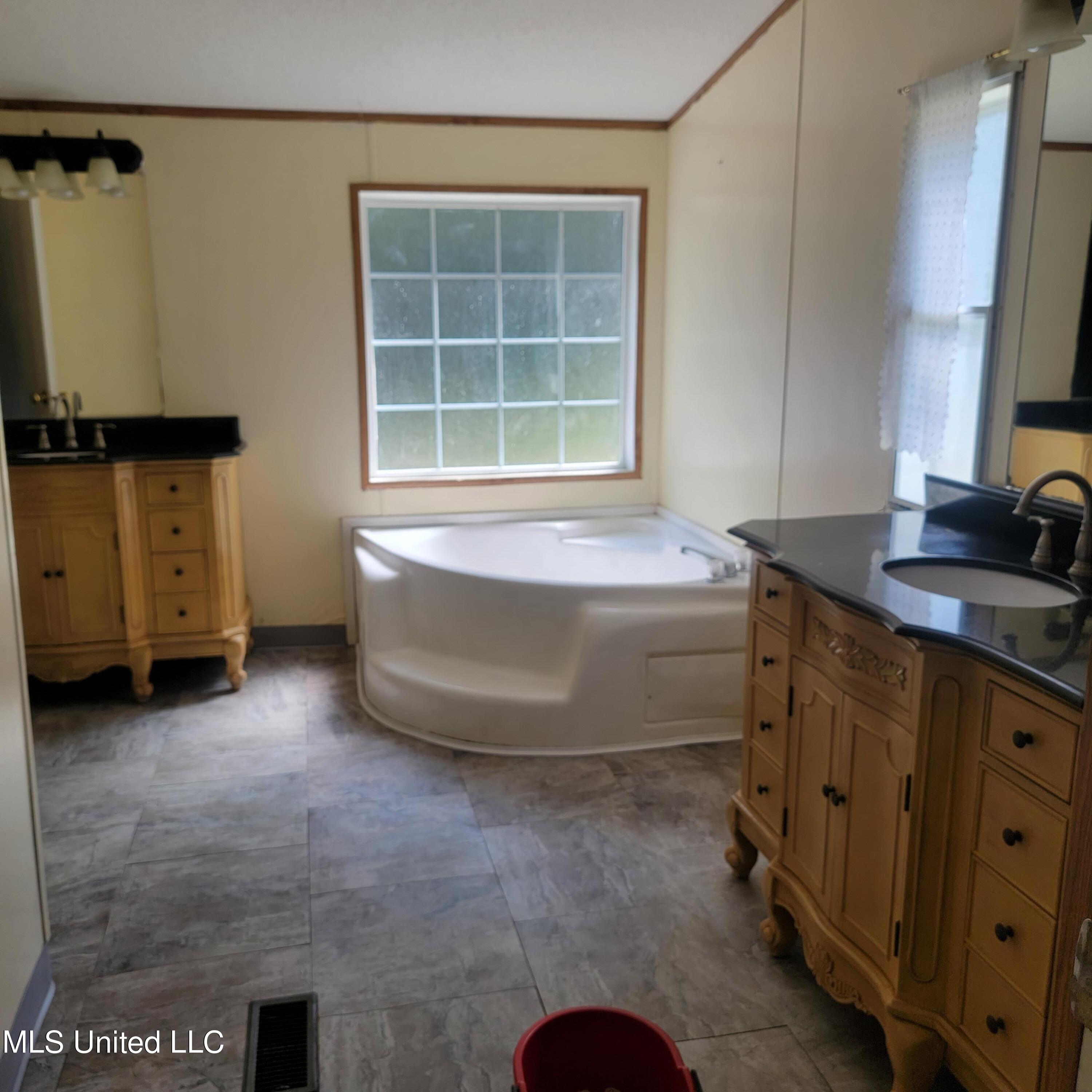 1846 Jason Way Byhalia, MS 38611 - Photo 21 of 34 20230822_145204