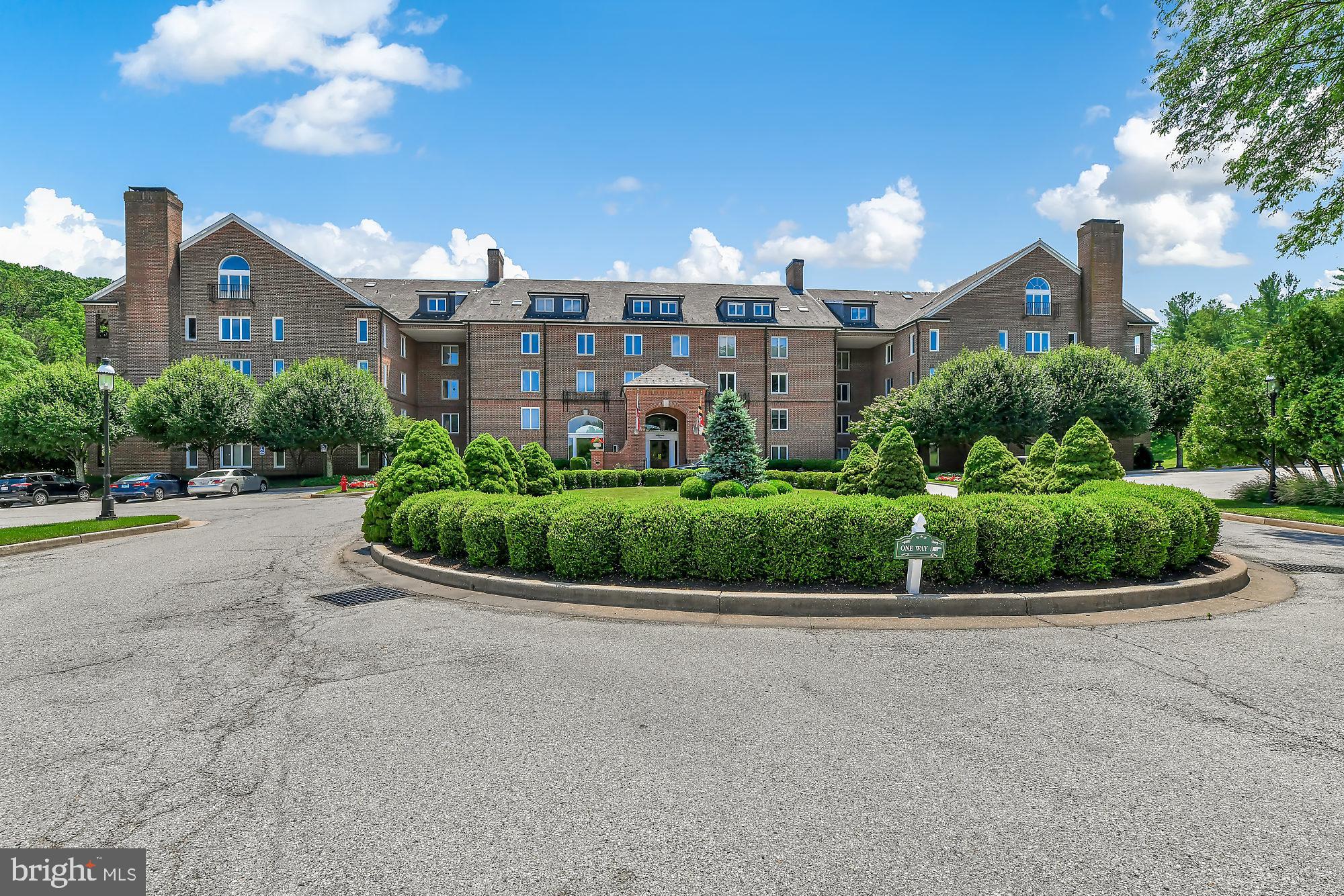 2331 Old Court Road, Unit 504 Baltimore, MD 21208 - Photo 30 of 37 Entrance flows to the right becuz it's right for U