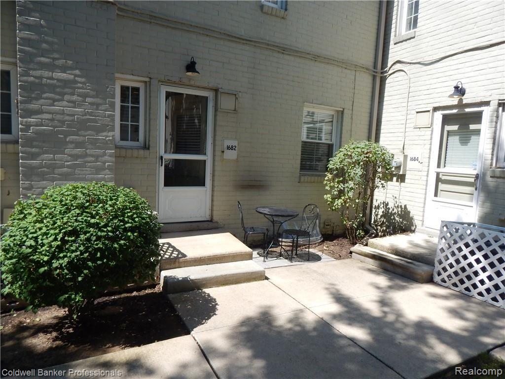 1682 Graefield Road Birmingham, MI 48009 - Photo 24 of 30