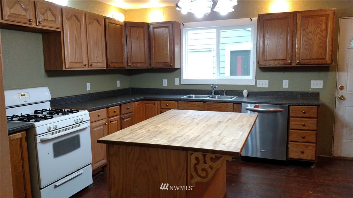 1125 Morgan Road Bremerton, WA 98312 - Photo 8 of 19 Gallery Image 8