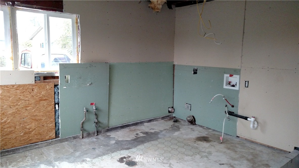 1125 Morgan Road Bremerton, WA 98312 - Photo 10 of 19 Gallery Image 10