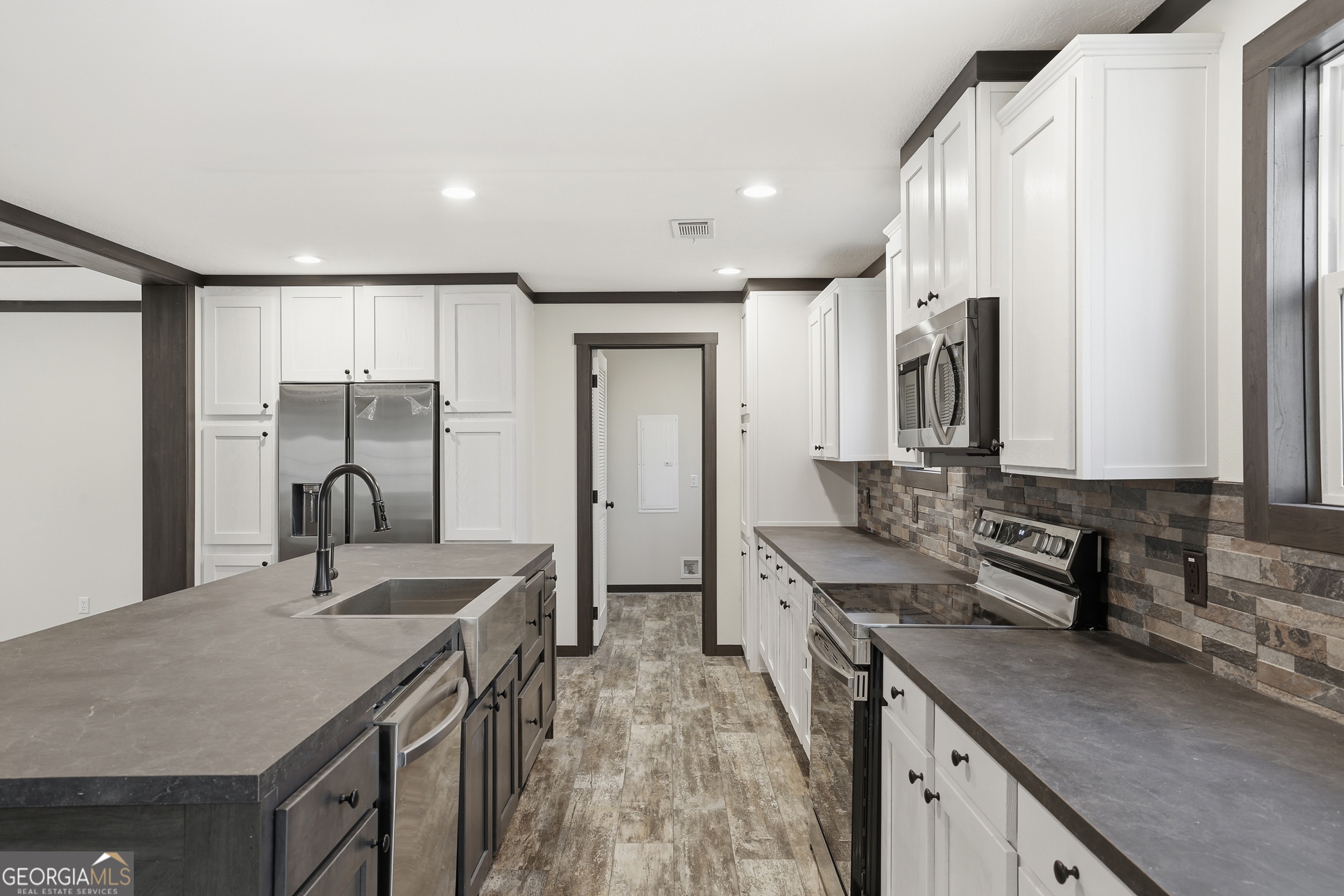 196 Hicks Trail Toccoa, GA 30577 - Photo 10 of 29