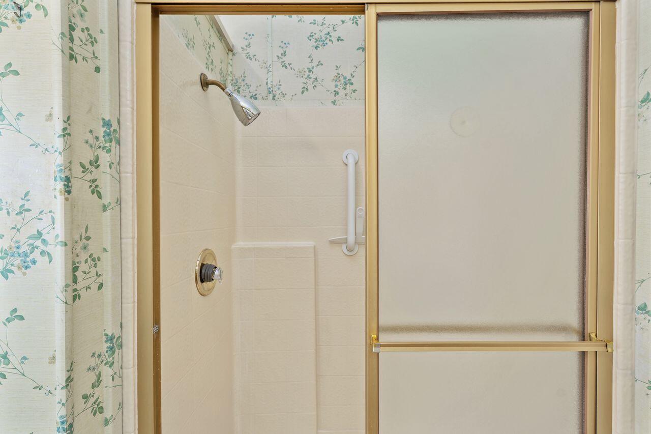 47857 Prado Way Indio, CA 92201 - Photo 20 of 36 a bathroom with a shower