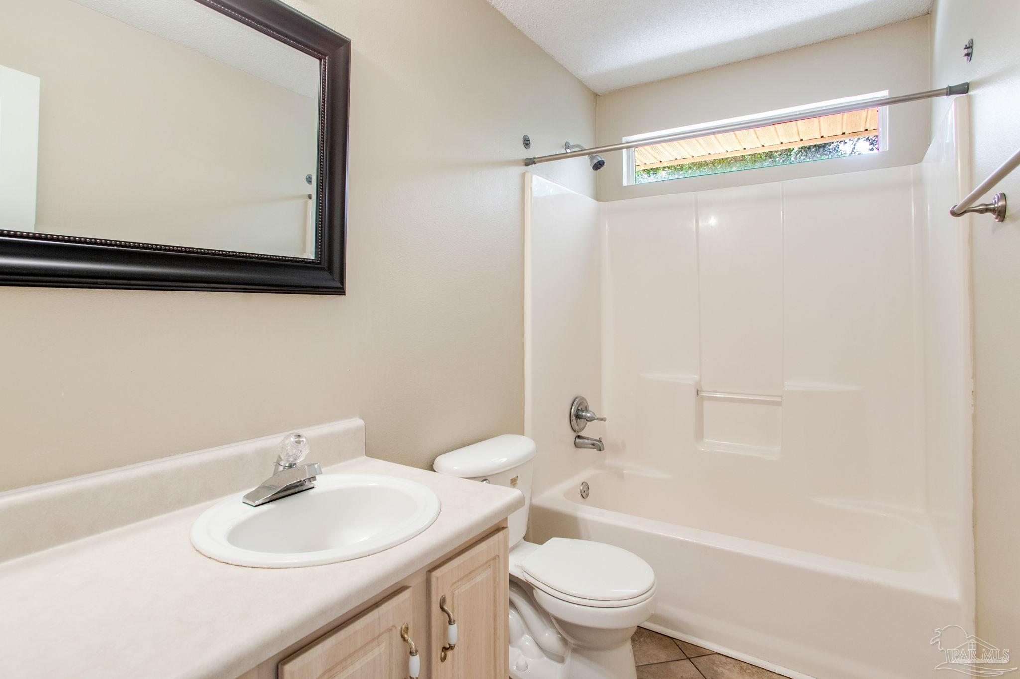 6141 Hamilton Bridge Road Milton, FL 32570 - Photo 8 of 17