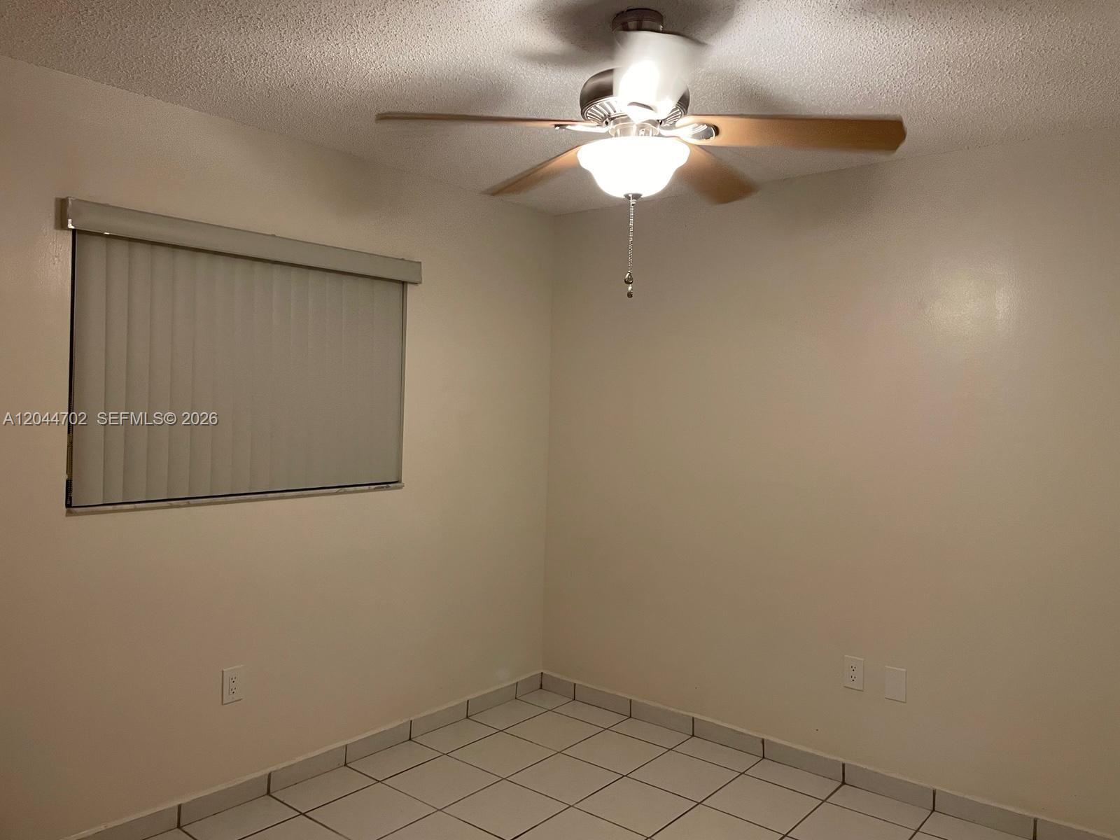 10101 West Okeechobee Road, Unit 5202 Hialeah Gardens, FL 33016 - Photo 11 of 17