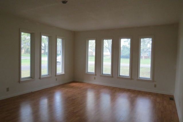1124 Ranike Drive Anderson, IN 46012 - Photo 3 of 12