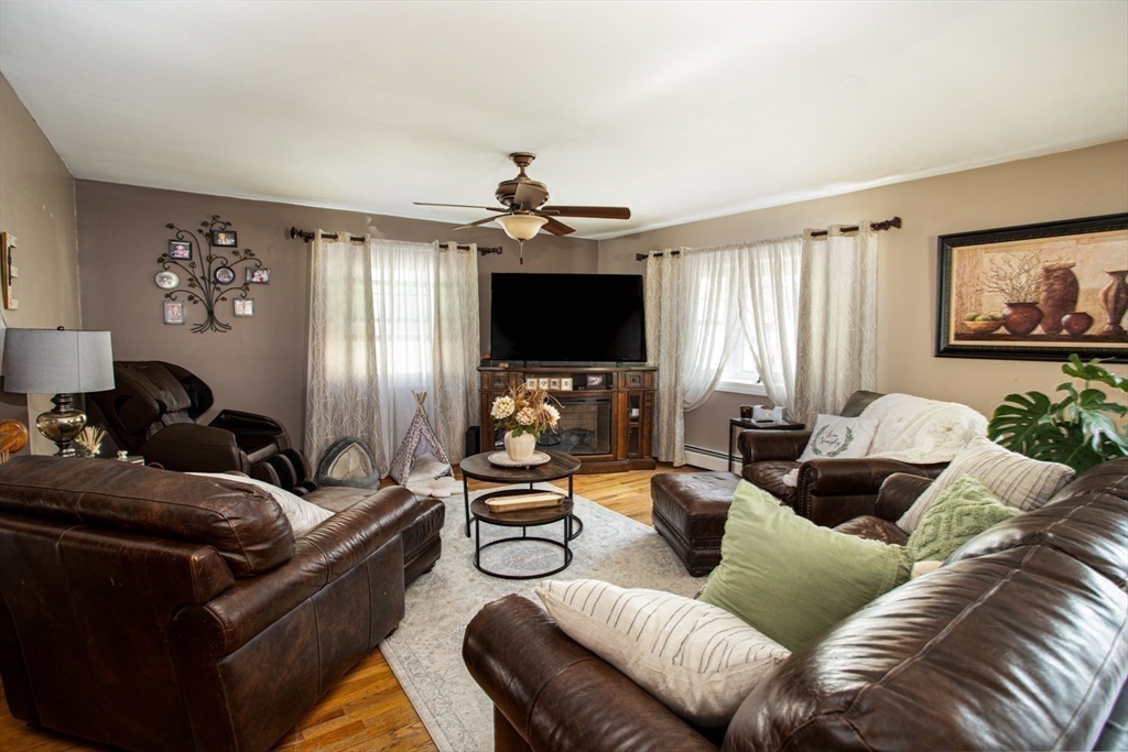 425 Pearce Street Fall River, MA 02720 - Photo 12 of 33