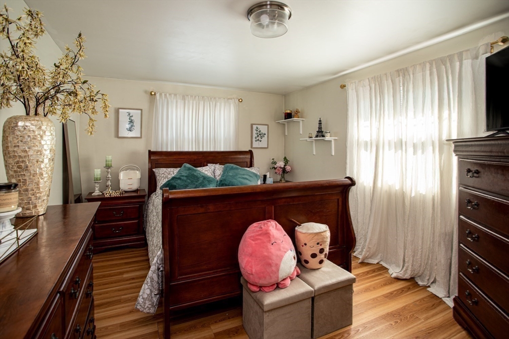 425 Pearce Street Fall River, MA 02720 - Photo 22 of 33