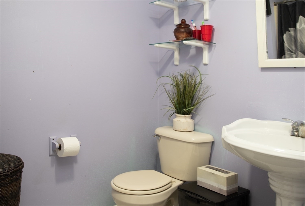 425 Pearce Street Fall River, MA 02720 - Photo 32 of 33