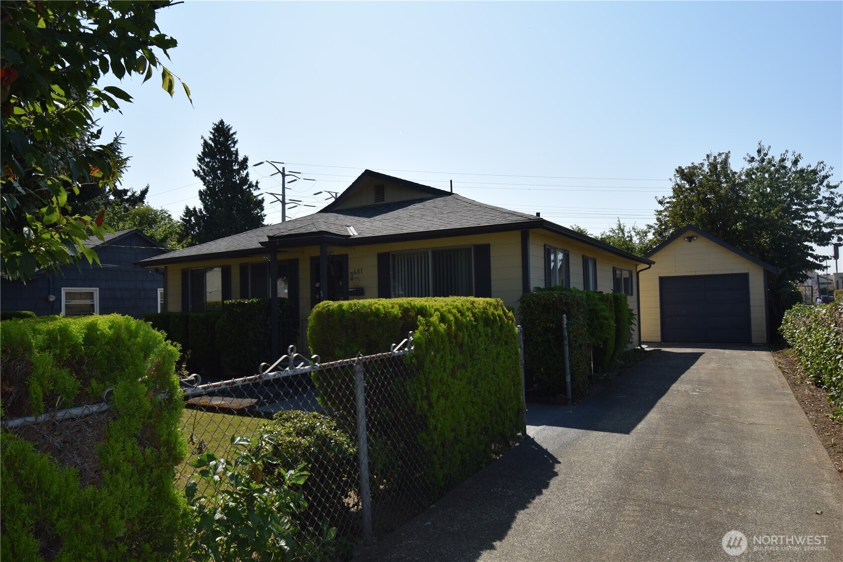 601 Shattuck Avenue South Renton, WA 98057 - Photo 2 of 29 Gallery Image 2