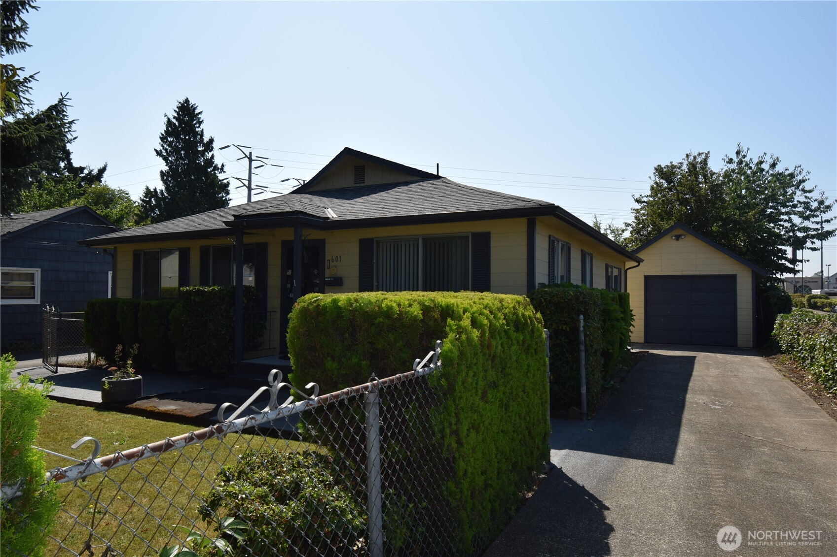 601 Shattuck Avenue South Renton, WA 98057 - Photo 3 of 29 Gallery Image 3