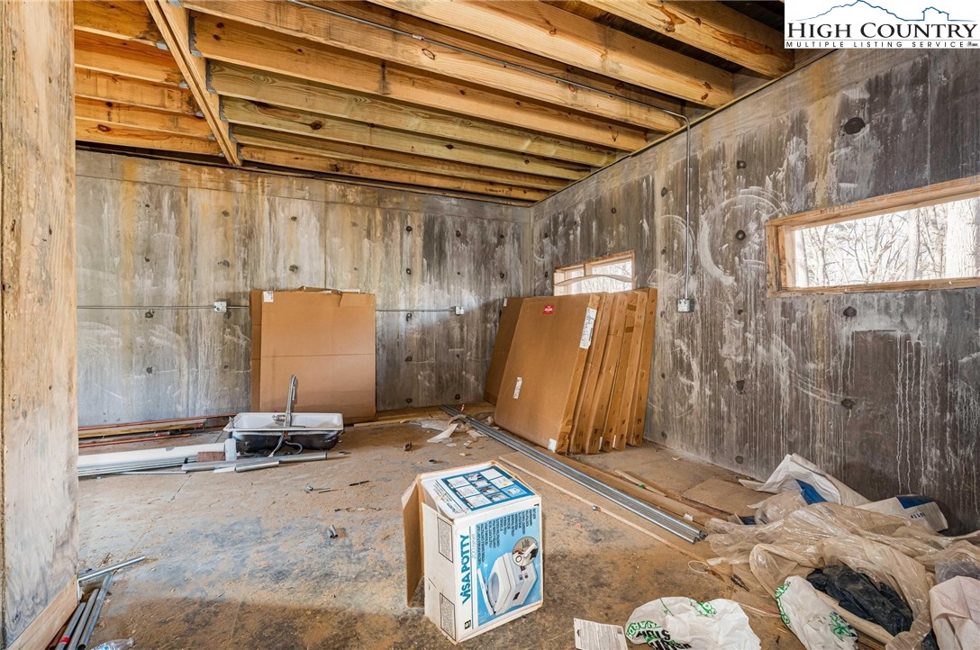 324 Allen Snyder Road Trade, TN 37691 - Photo 33 of 37