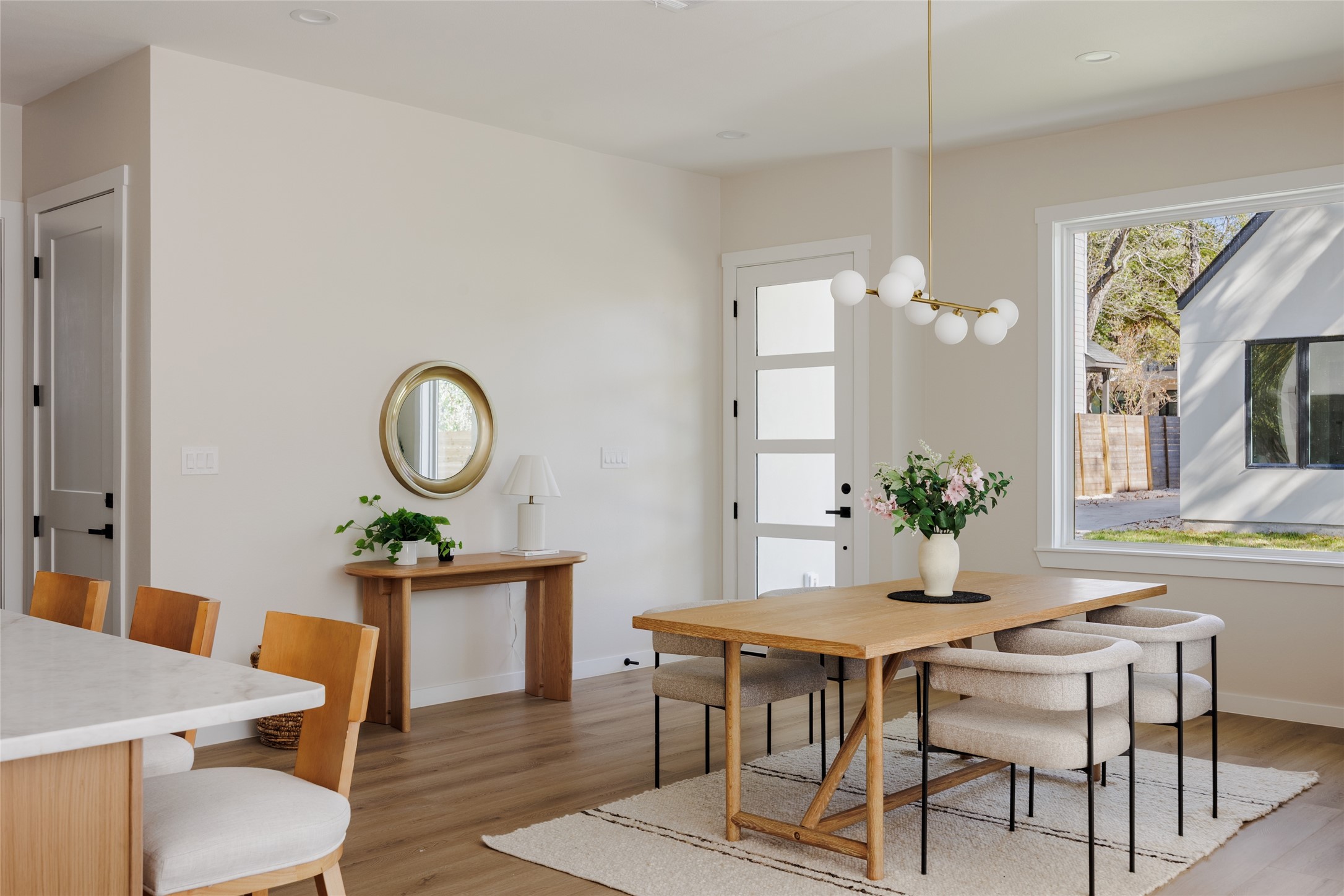 901 Redd Street Austin, TX 78745 - Photo 4 of 29 Entry and dining